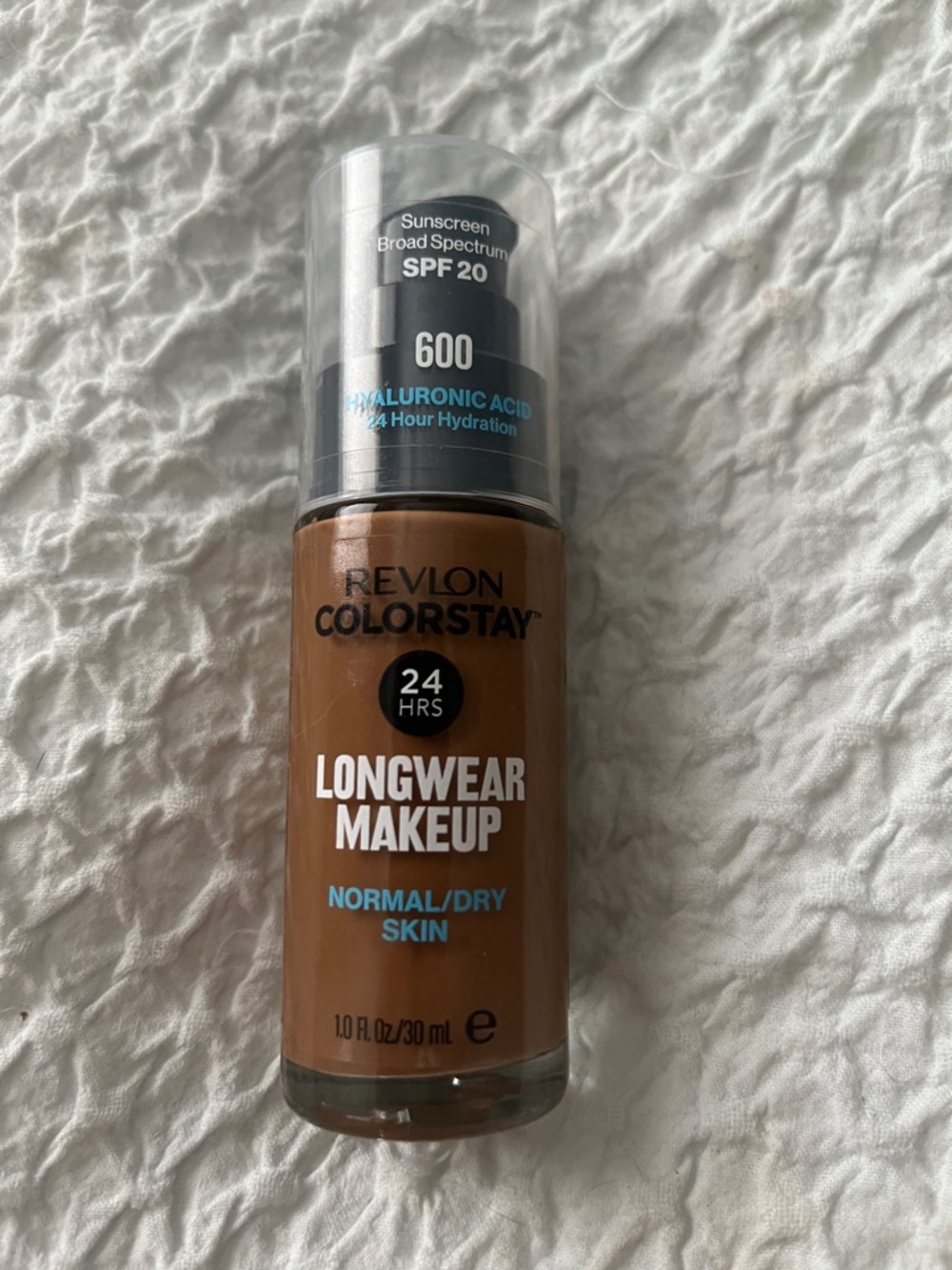NWT Revlon ColorStay Liquid Foundation 600 Cinnamon